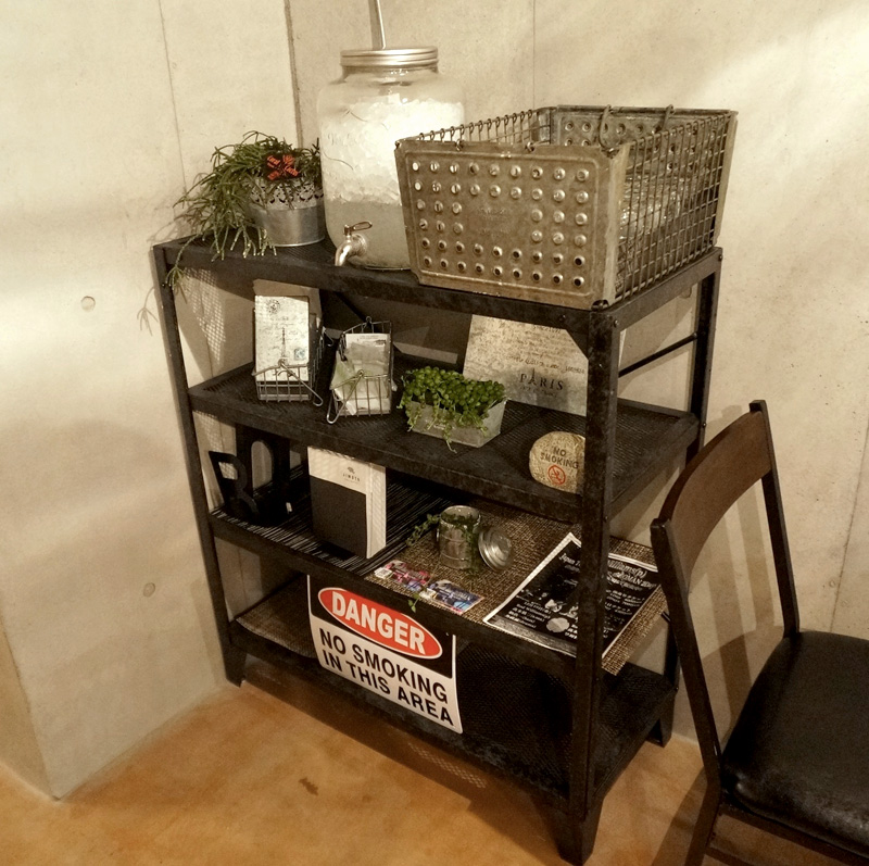 Products carry 商品搬入