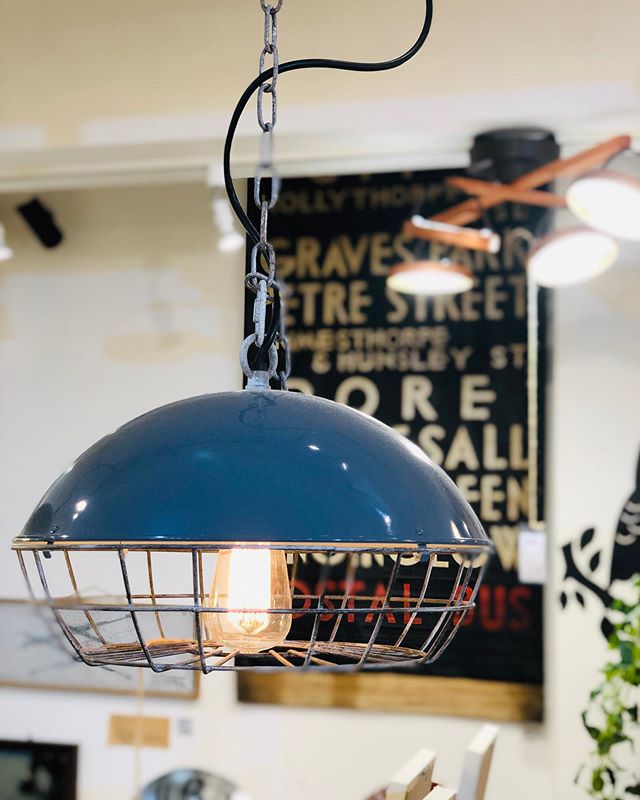 BICASA八王子本店では、照明を多数展示しております。個性的なデザイン照明は、お部屋の主役になること間違いなし︎照明を変えるだけでお部屋の